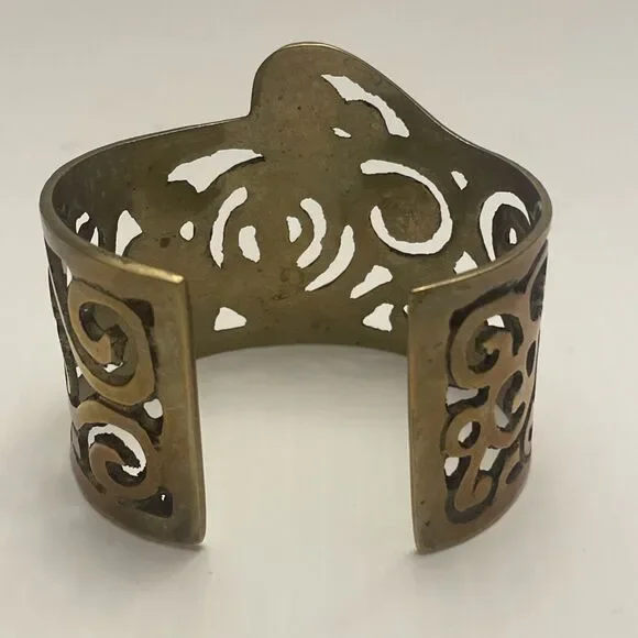 Vintage Artisan Modernist Wide Etruscan Egyptian Brass Cuff Bangle Bracelet - Picture 4 of 7